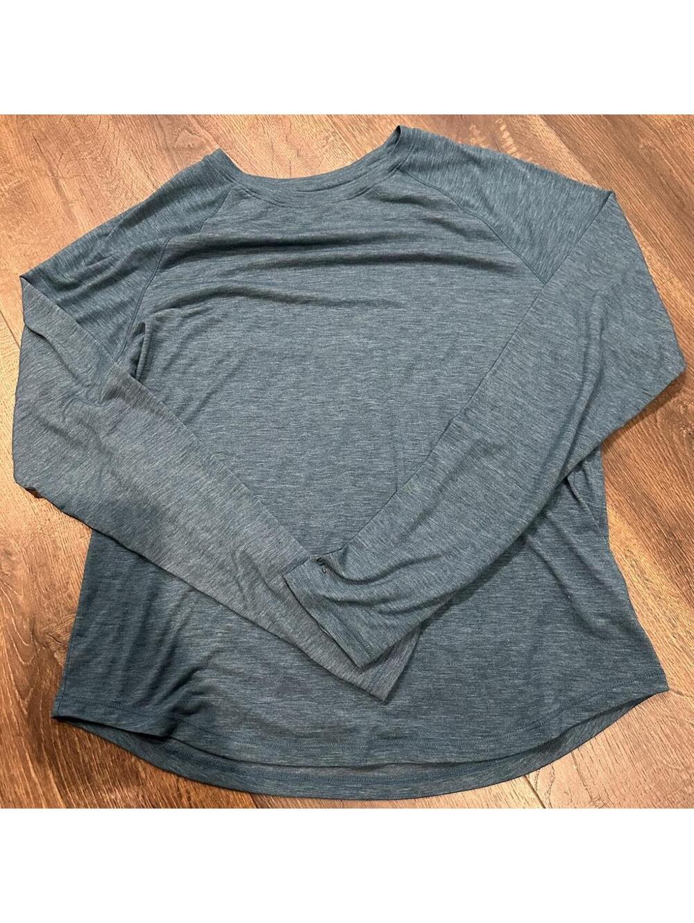 Orvis Women's Blue and Grey Shirt